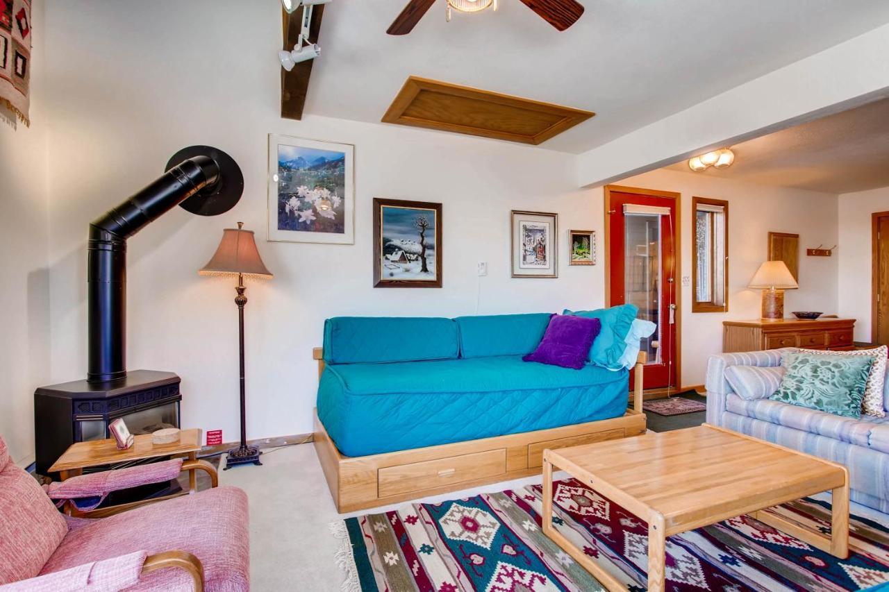 Ski-In Ski-Out Studio Private Balcony & Fireplace Condo 克雷斯特德比特 外观 照片
