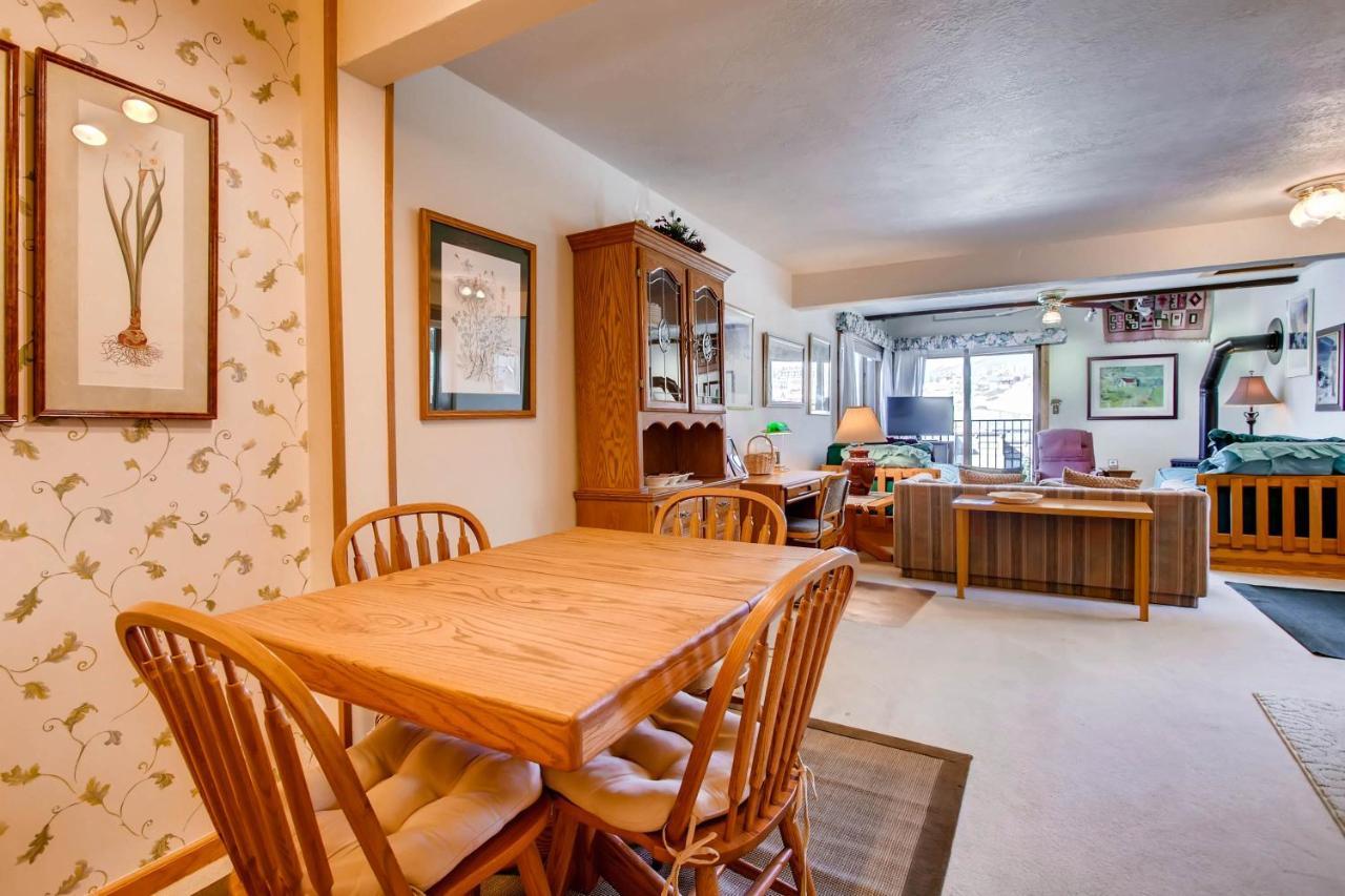 Ski-In Ski-Out Studio Private Balcony & Fireplace Condo 克雷斯特德比特 外观 照片