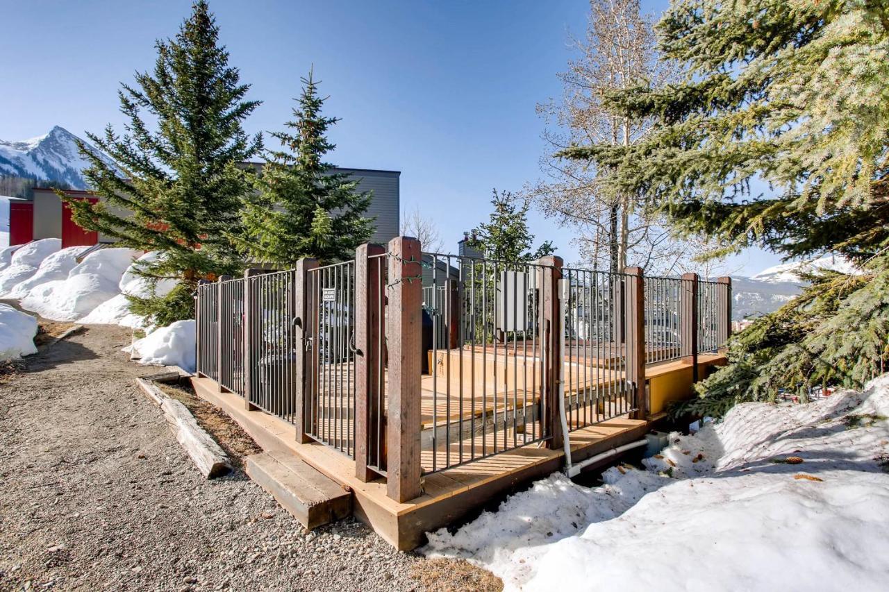 Ski-In Ski-Out Studio Private Balcony & Fireplace Condo 克雷斯特德比特 外观 照片